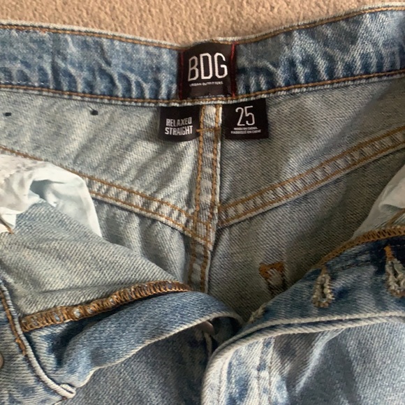 BDG Relaxed straight distress jeans - Picture 3 of 3